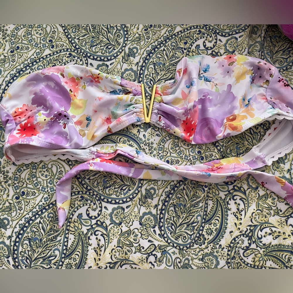 floral bikini!